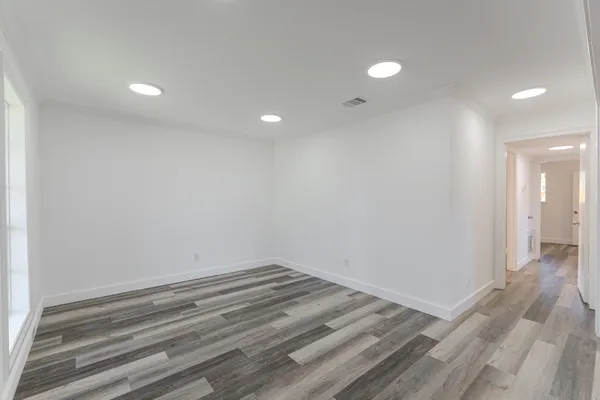 $1,800 | 10126 Pine Moss Drive, Houston, TX 77040