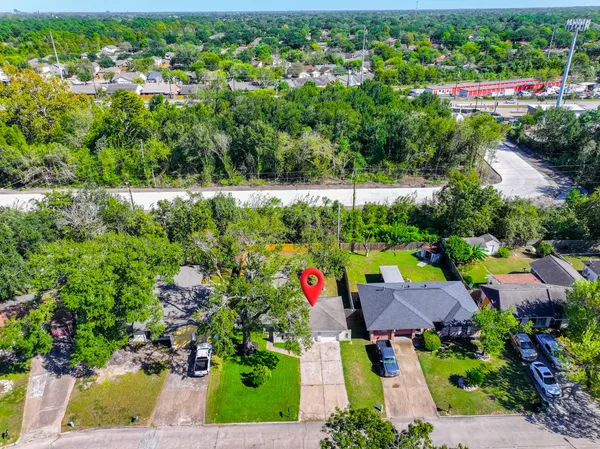 $1,800 | 10126 Pine Moss Drive, Houston, TX 77040