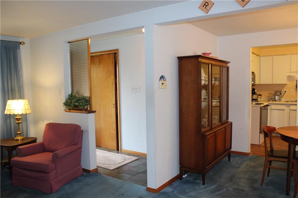 126 Reed Drive Pittsburgh, PA 15205 - Photo 7 of 24 Gallery Image 7
