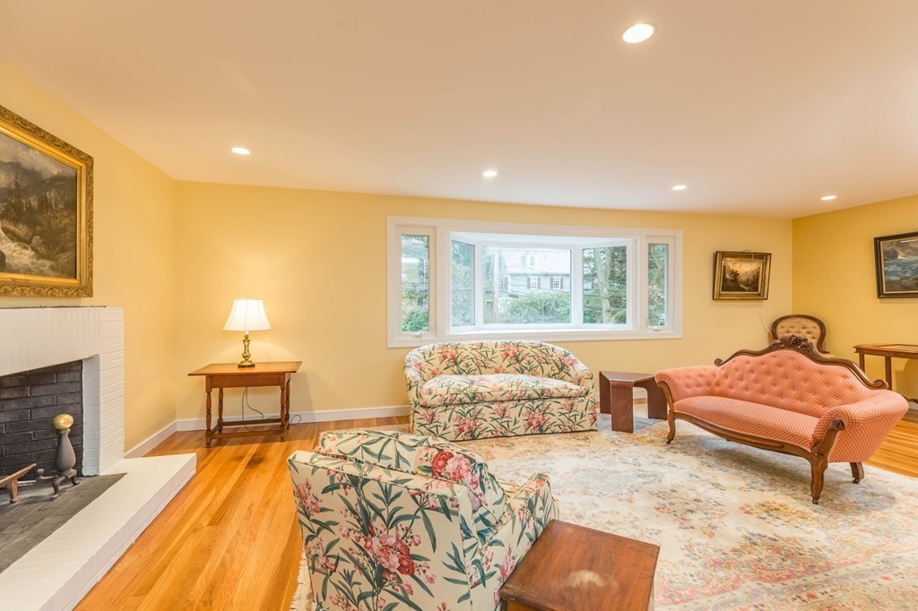 159 Carlton Road Newton, MA 02468 - Photo 3 of 24 Gallery Image 3