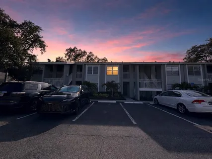 $185,000 | 5440 South MacDill Avenue, Unit 1I, Tampa, FL 33611