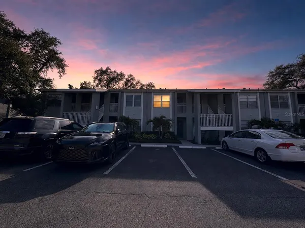 $178,000 | 5440 South MacDill Avenue, Unit 1I, Tampa, FL 33611