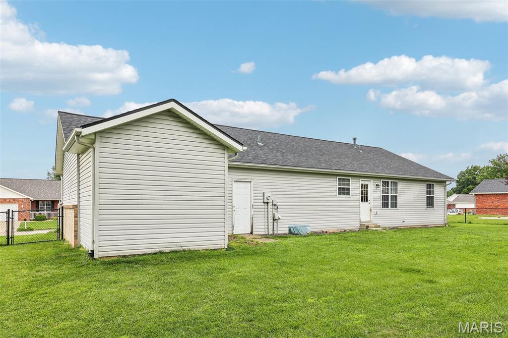 409 Hartman Lane Waterloo, IL 62298 - Photo 25 of 31