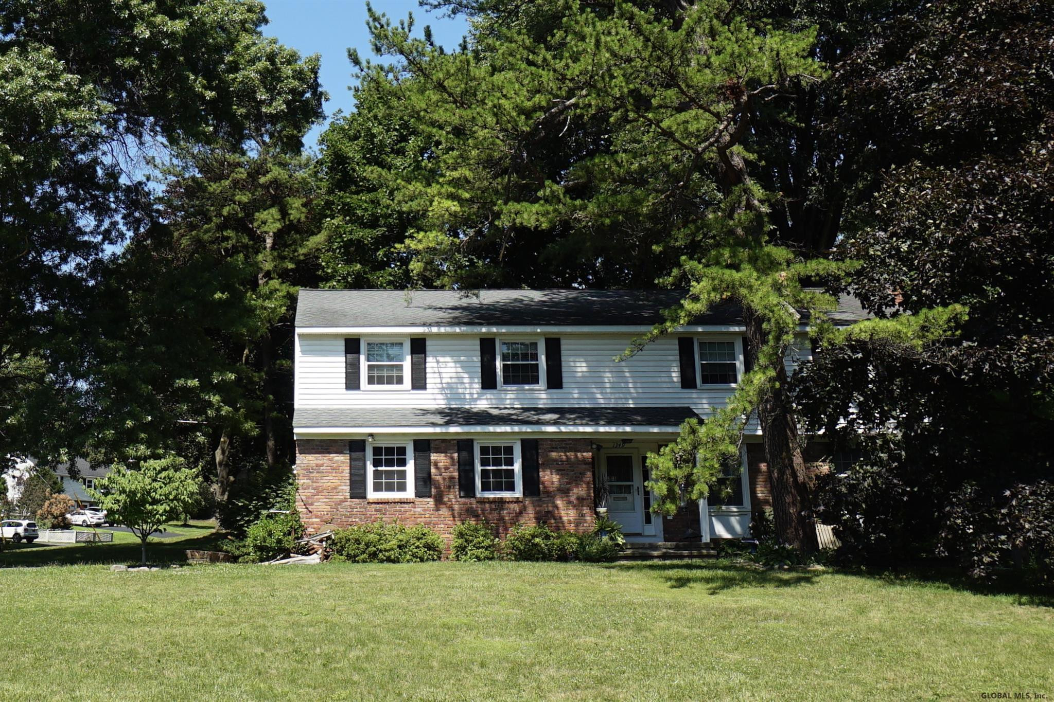 1349 Rowe Road Niskayuna, NY 12309 - Photo 1 of 39 Photo 1
