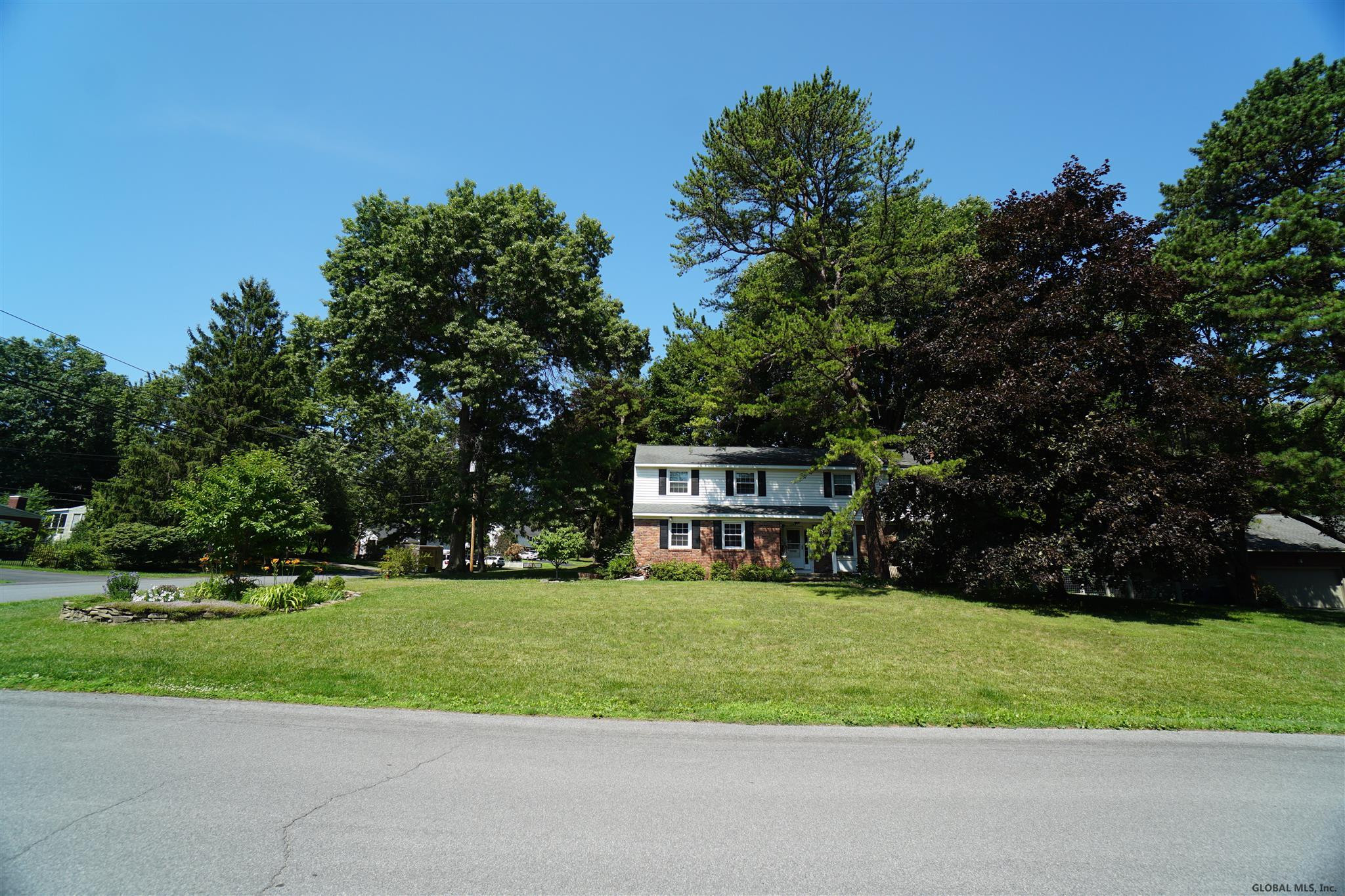 1349 Rowe Road Niskayuna, NY 12309 - Photo 38 of 39 Photo 38