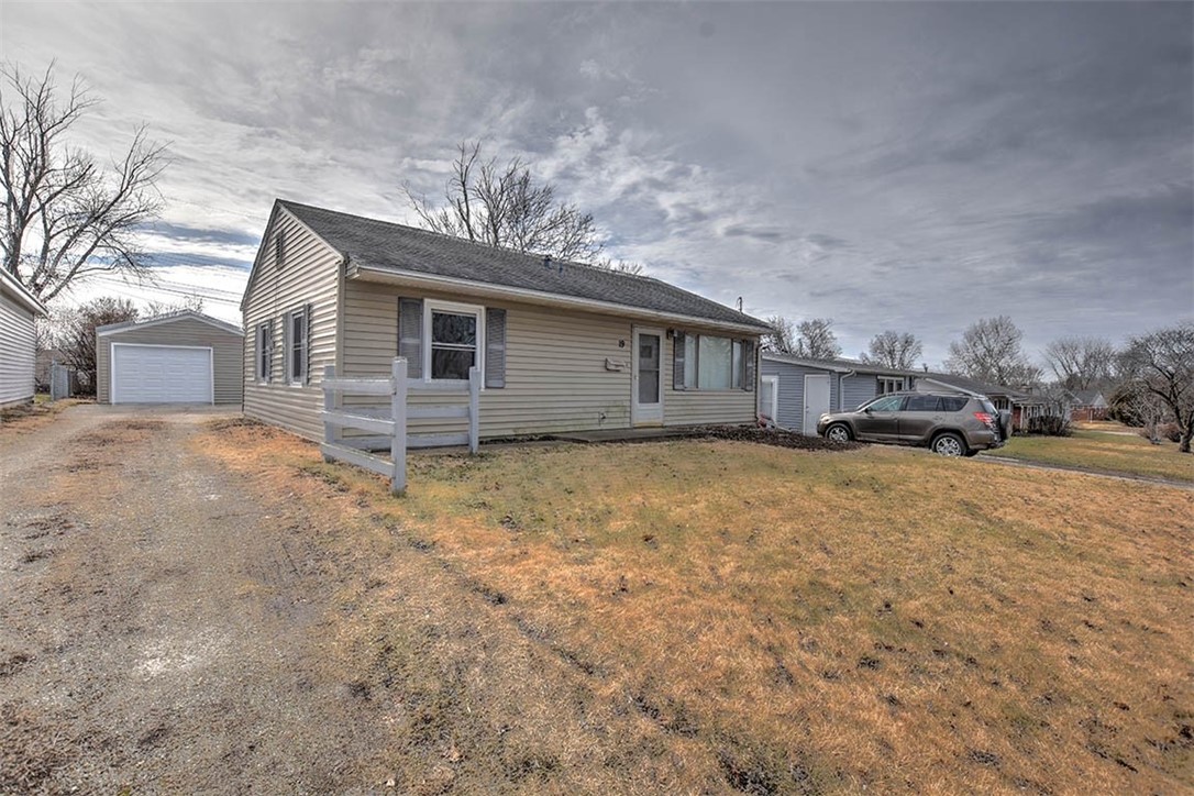 19 Meadow Terrace Drive Decatur, IL 62521 - Photo 11 of 16