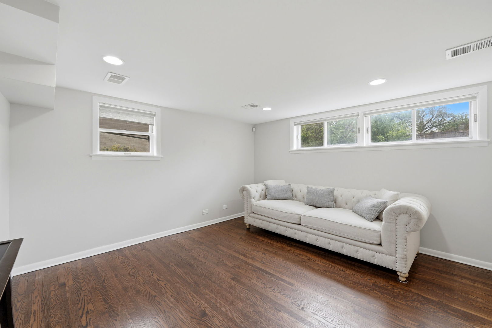 389 Michael John Drive Park Ridge, IL 60068 - Photo 20 of 40