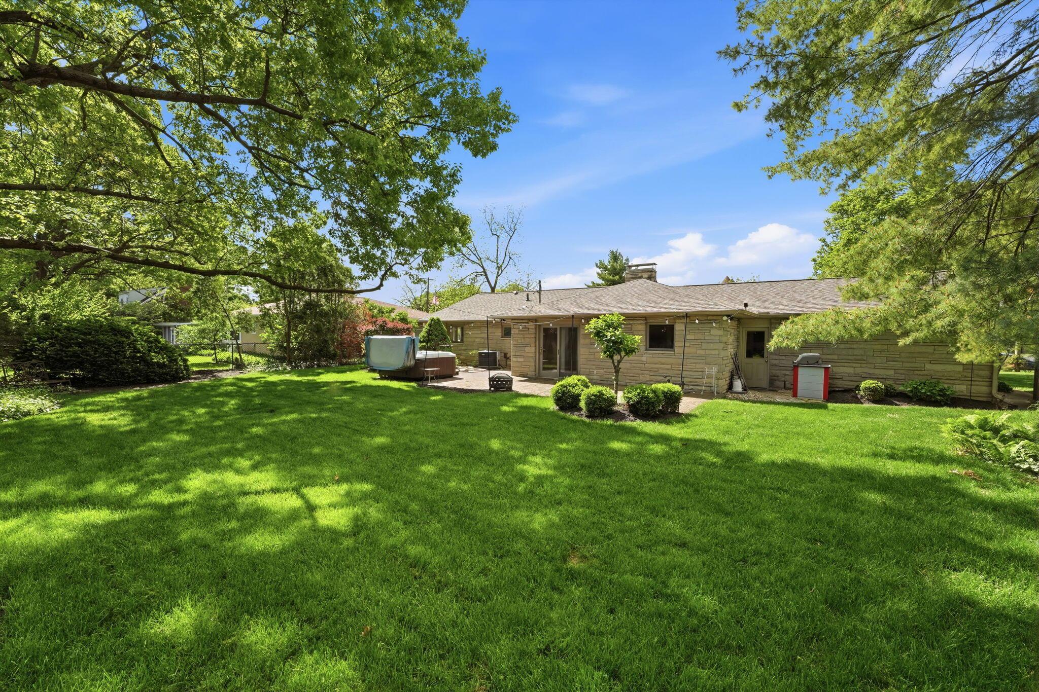 2290 Middlesex Road Columbus, OH 43220 - Photo 47 of 49