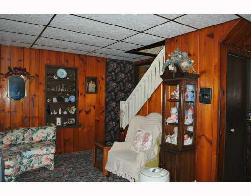 1390 Rt, Unit 588 Fombell, PA 16123 - Photo 6 of 16 Living Room. View B