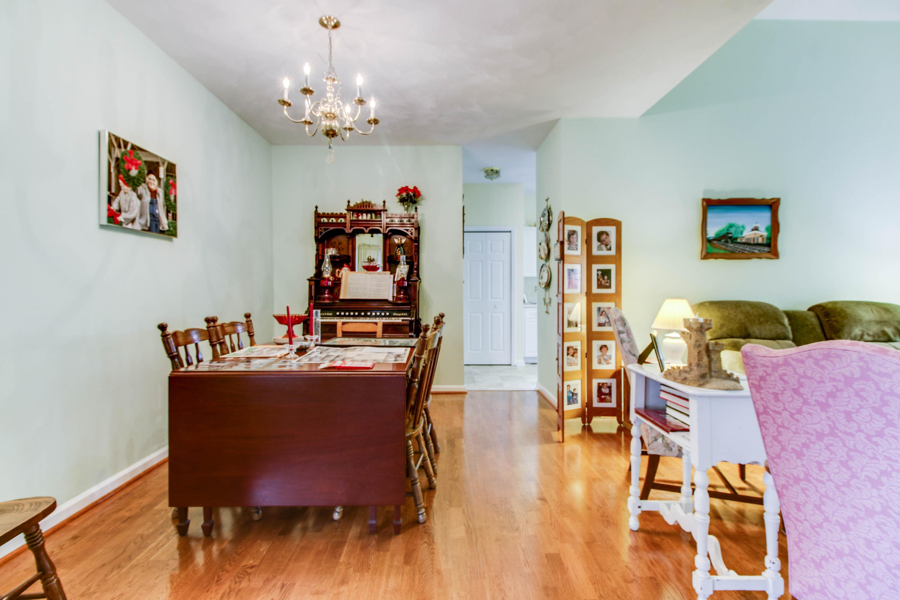 558 Deer Ridge Lane Vinton, VA 24179 - Photo 2 of 24 _MG_9347_48_49_50_51_52_53