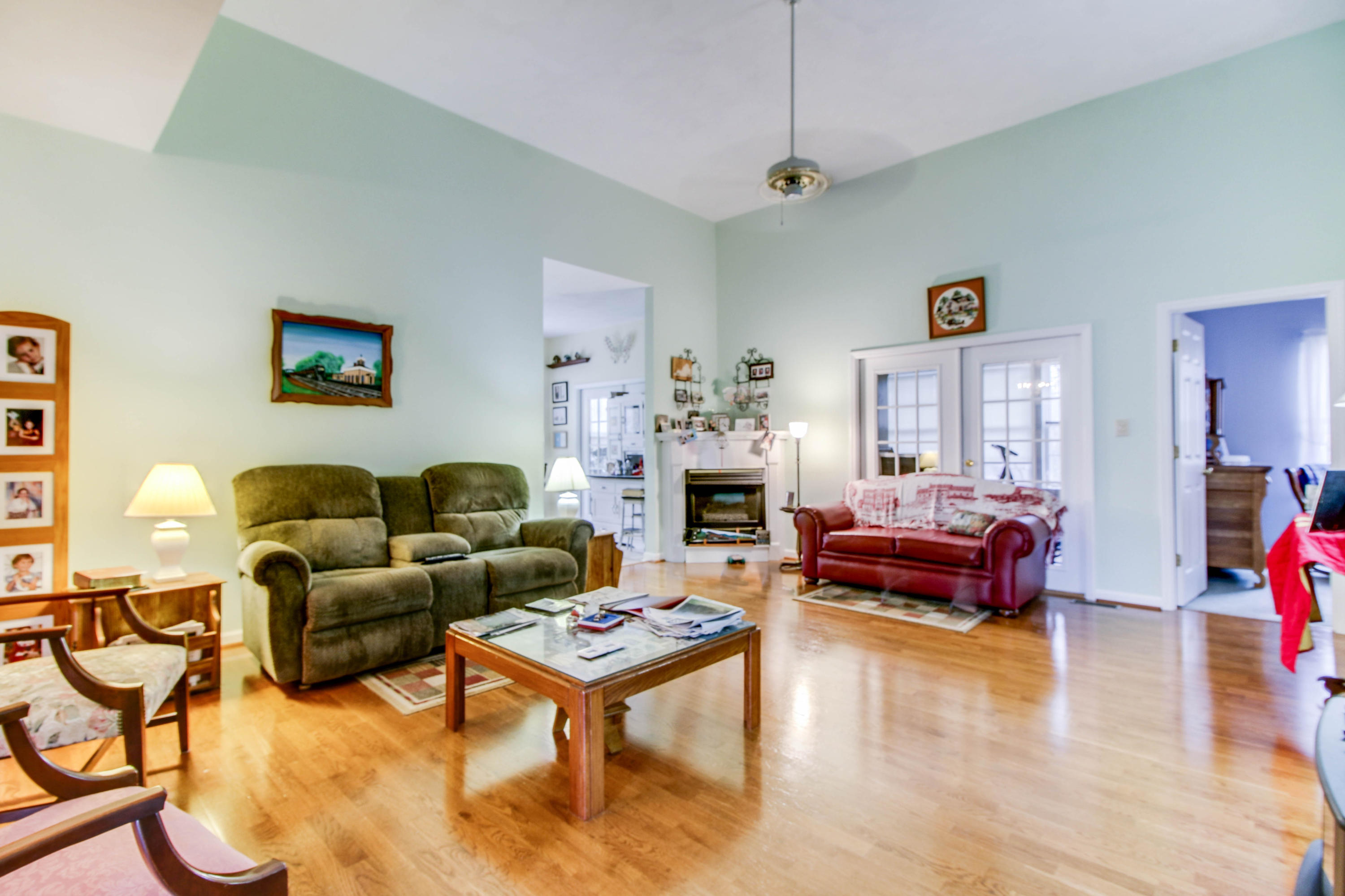 558 Deer Ridge Lane Vinton, VA 24179 - Photo 3 of 24 _MG_9361_2_3_4_5_6_7