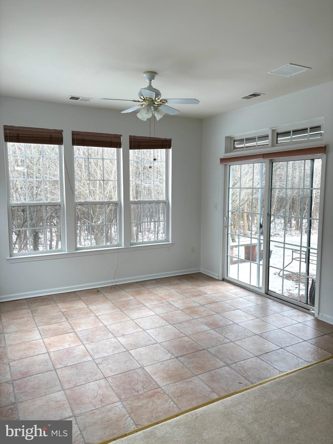 26 Fitzgerald Lane Columbus, NJ 08022 - Photo 4 of 24 Gallery Image 4