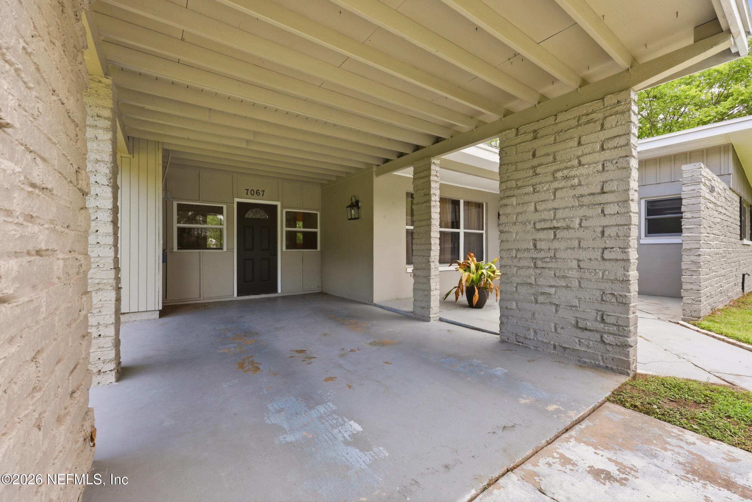 7067 Clovis Road Jacksonville, FL 32205 - Photo 2 of 23 the real estateographers_002