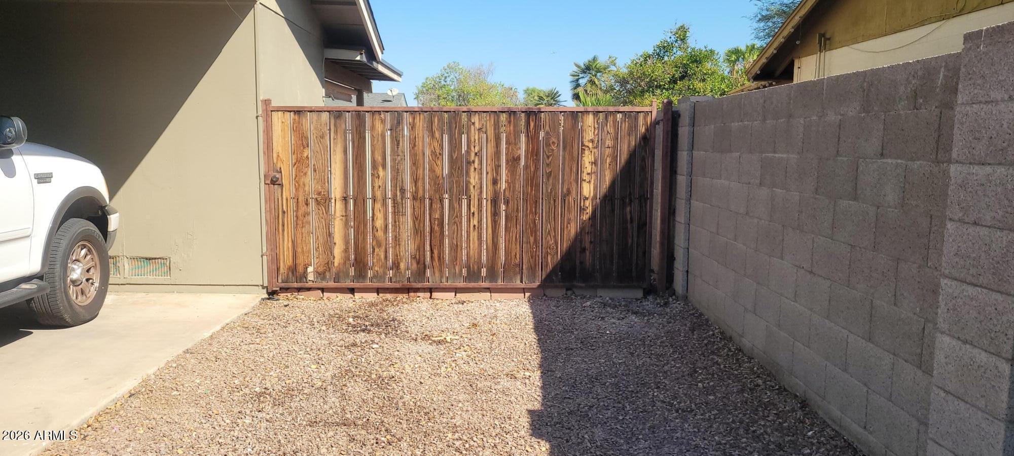 424 West Riviera Drive Tempe, AZ 85282 - Photo 5 of 16 20240925_100715