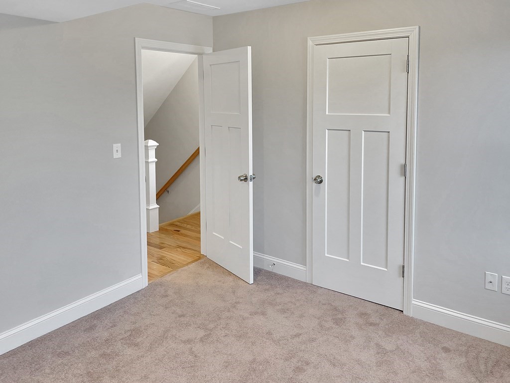 4 Beach Road, Unit B8 Salisbury, MA 01952 - Photo 7 of 17