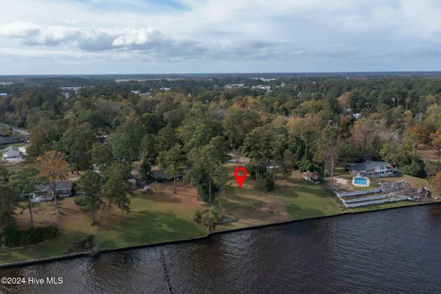 $425,000 | 2108 Neuse Cliffs Drive, New Bern, NC 28560