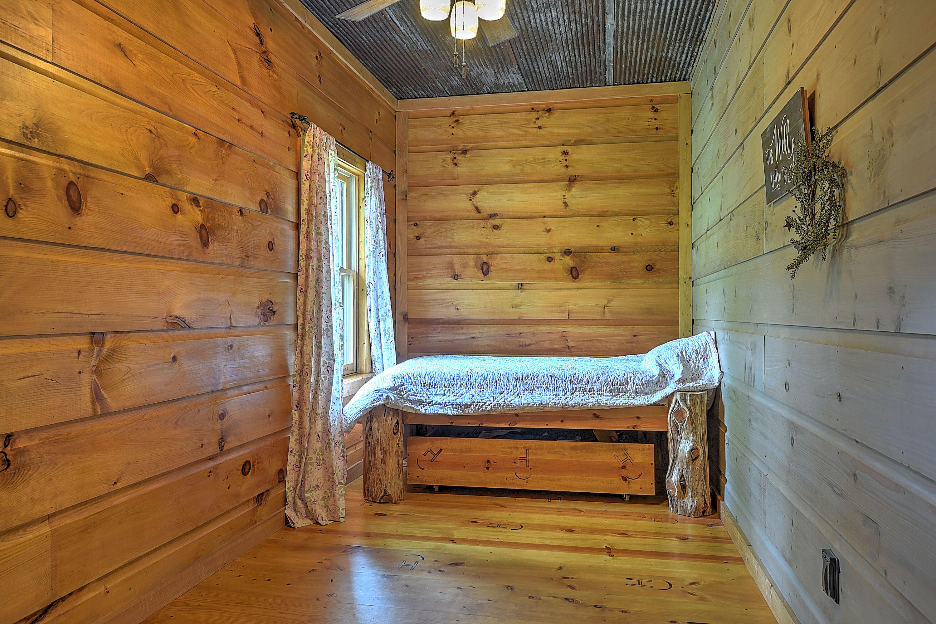 360 Bray Road Surgoinsville, TN 37873 - Photo 29 of 92 360 Bray_-38