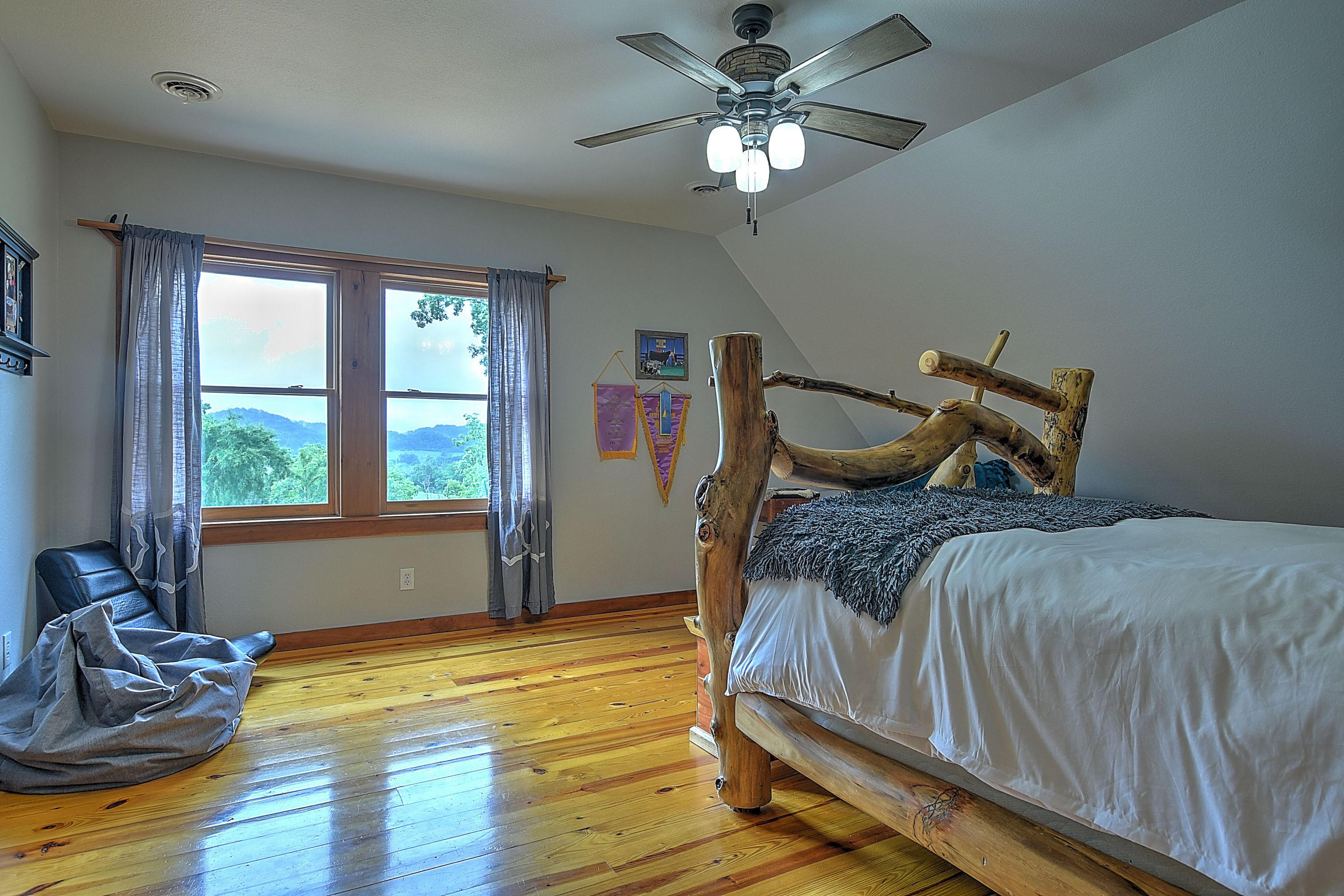 360 Bray Road Surgoinsville, TN 37873 - Photo 36 of 92 360 Bray_-24