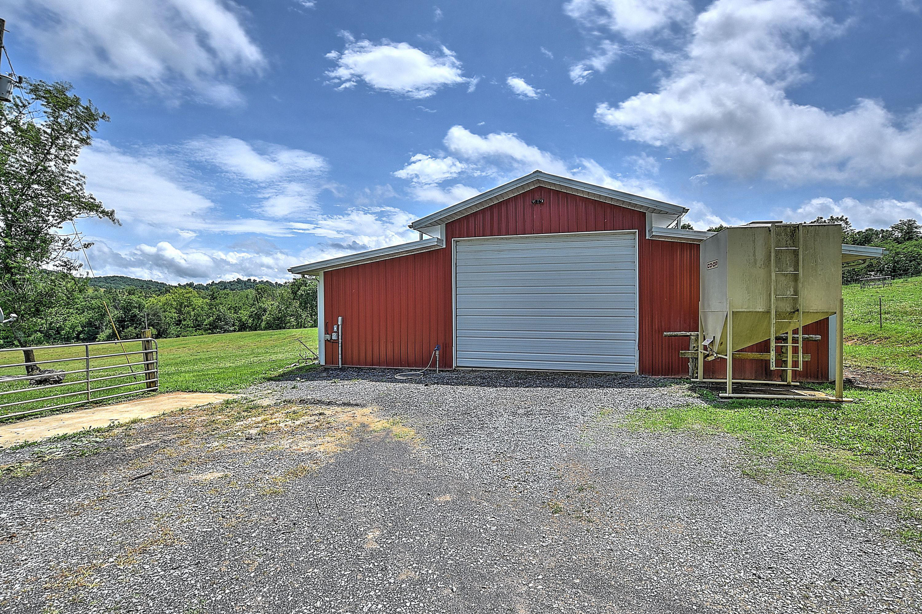 360 Bray Road Surgoinsville, TN 37873 - Photo 53 of 92 360 Bray_-52