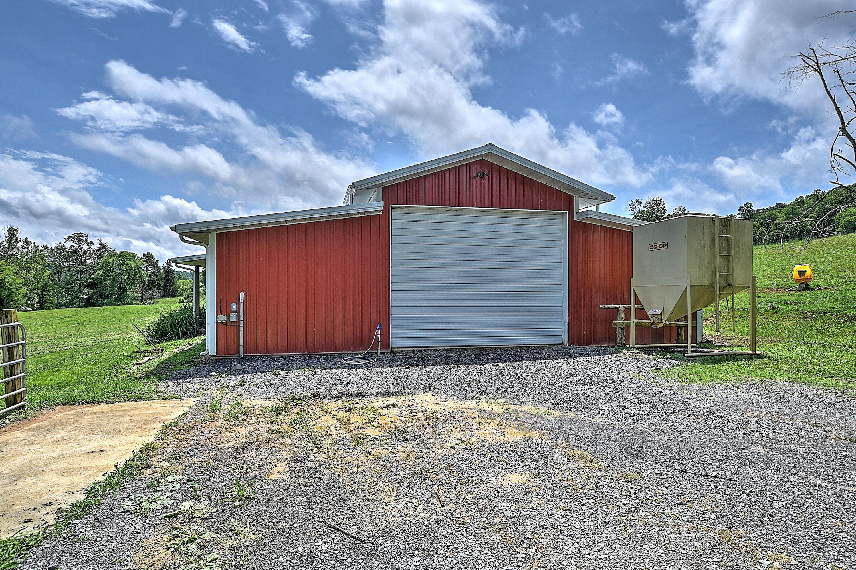 360 Bray Road Surgoinsville, TN 37873 - Photo 54 of 92 360 Bray_-53