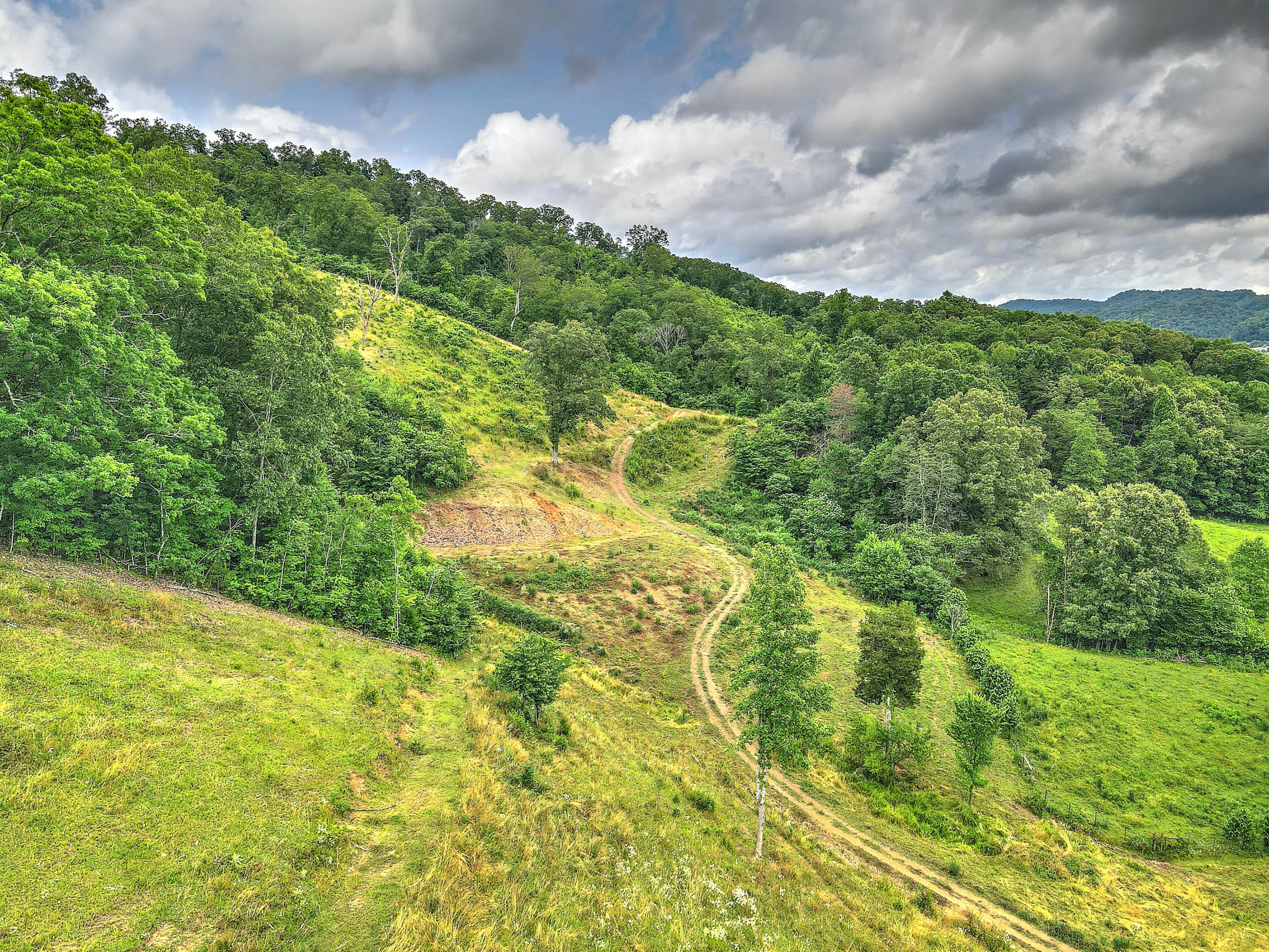 360 Bray Road Surgoinsville, TN 37873 - Photo 72 of 92 360 Bray Rd-9