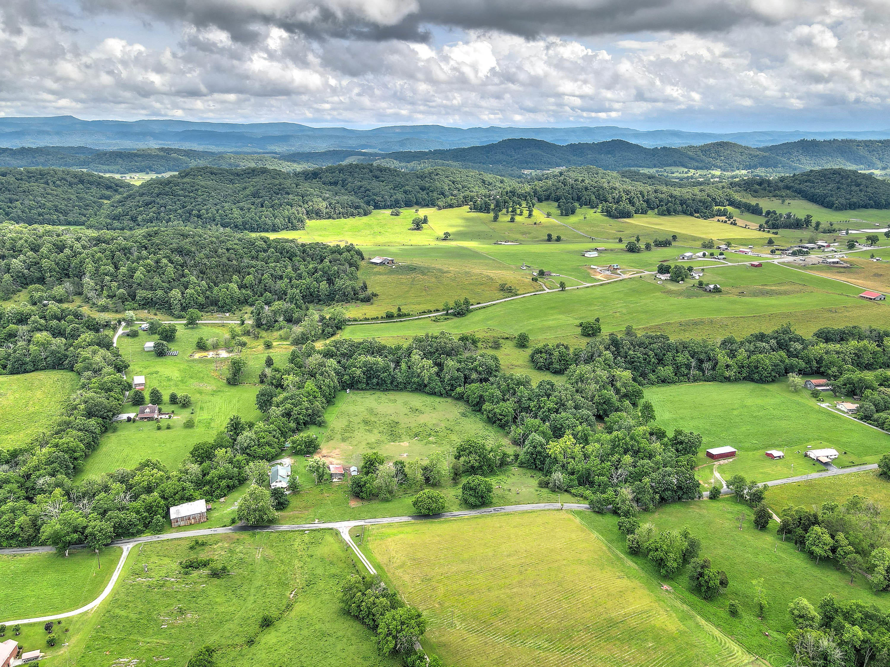 360 Bray Road Surgoinsville, TN 37873 - Photo 85 of 92 360 Bray Rd-24