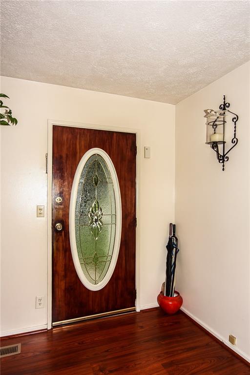 3513 Lowry Road Indianapolis, IN 46222 - Photo 3 of 21 Gallery Image 3