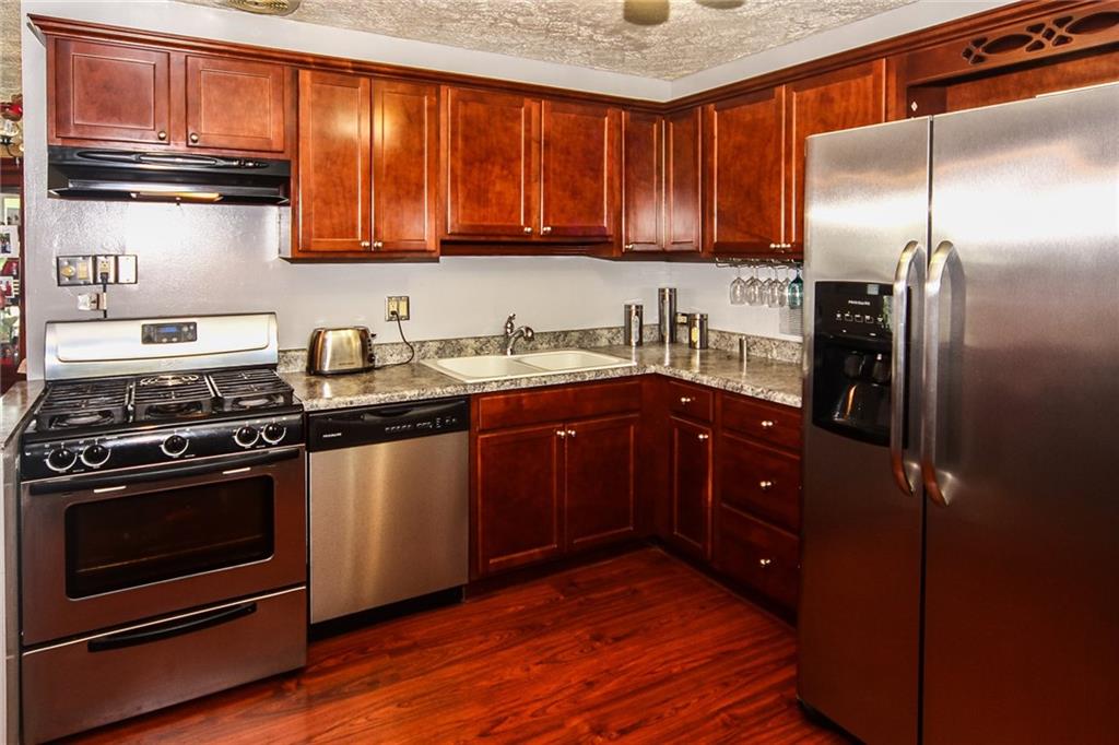 3513 Lowry Road Indianapolis, IN 46222 - Photo 10 of 21 Gallery Image 10
