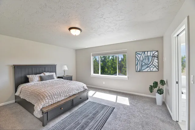 $904,999 | 2648 South Fairmont Estates Drive, Greenacres, WA 99016