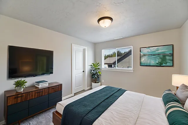 $904,999 | 2648 South Fairmont Estates Drive, Greenacres, WA 99016