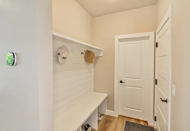 $904,999 | 2648 South Fairmont Estates Drive, Greenacres, WA 99016