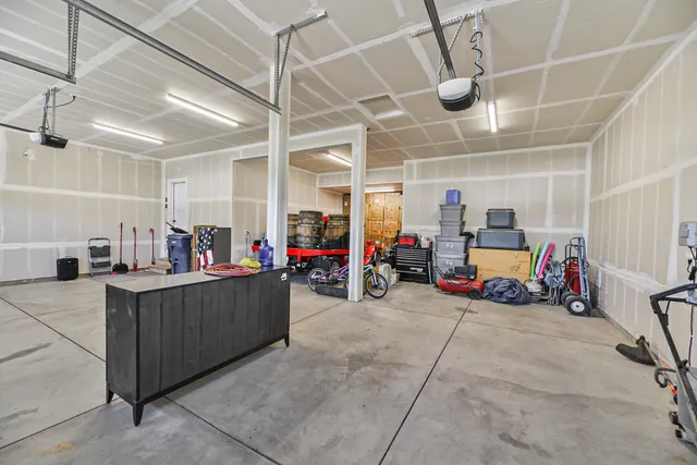 $904,999 | 2648 South Fairmont Estates Drive, Greenacres, WA 99016