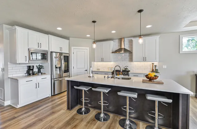 $904,999 | 2648 South Fairmont Estates Drive, Greenacres, WA 99016