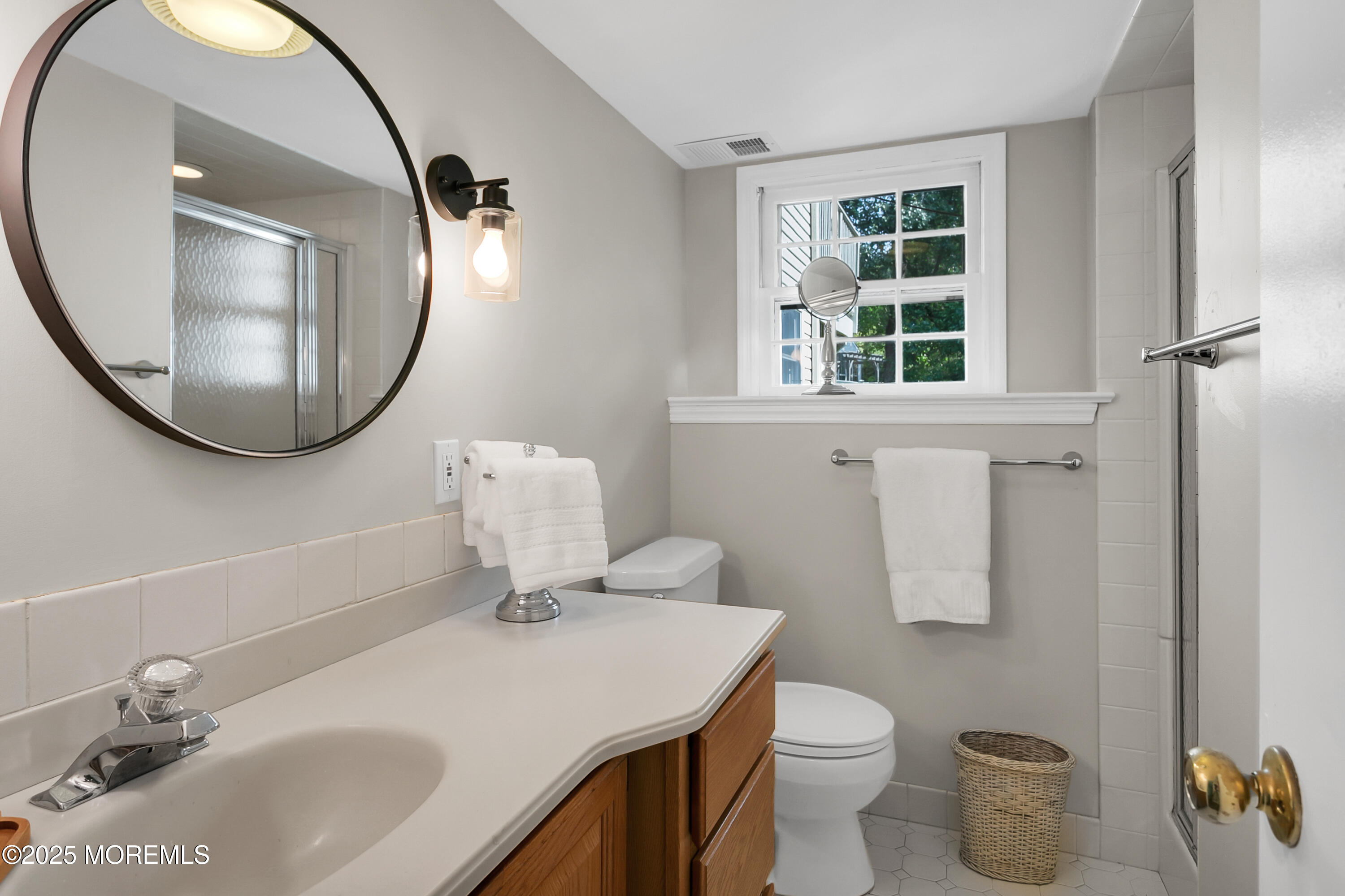 206 Peachwood Road Middletown, NJ 07748 - Photo 26 of 46 206 Peachwood Rd Middletown-print-073-08