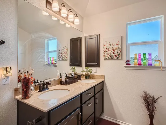 $450,000 | 2471 Sunrise Road, Unit 64, Round Rock, TX 78664