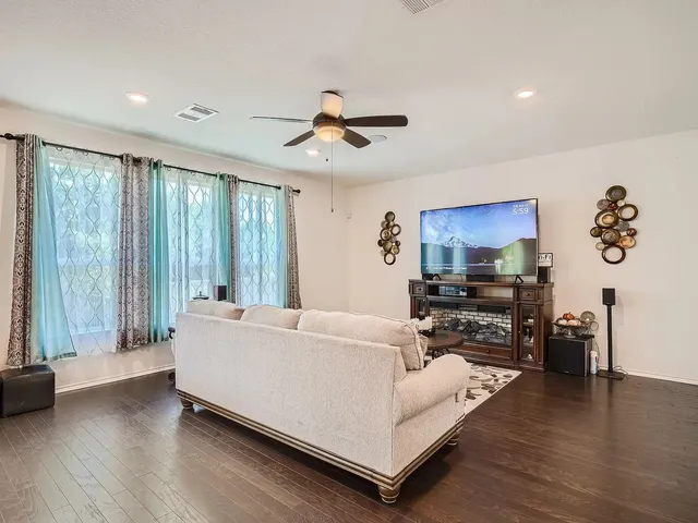 $450,000 | 2471 Sunrise Road, Unit 64, Round Rock, TX 78664