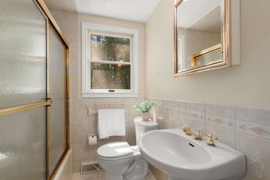12 Southwick Road North Reading, MA 01864 - Photo 15 of 39