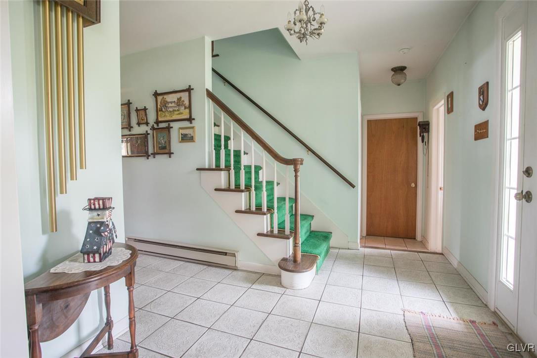 692 Brandywine Road Nazareth, PA 18064 - Photo 2 of 34 Gallery Image 2