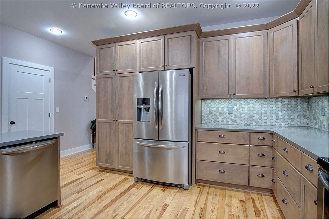 305 Hyde Park Road Winfield, WV 25213 - Photo 13 of 46 Gallery Image 13
