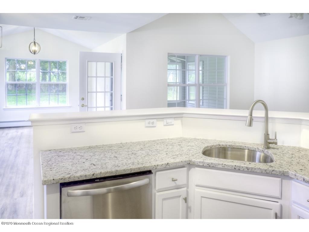 41 Clear Lake Road Whiting, NJ 08759 - Photo 11 of 22 11-Photo 11