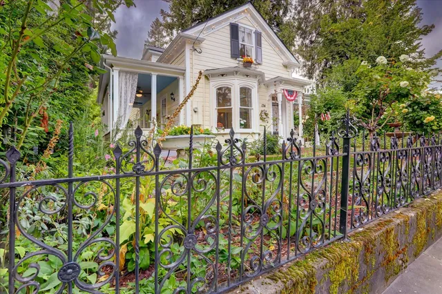 $873,000 | 134 Boulder Street, Nevada City, CA 95959