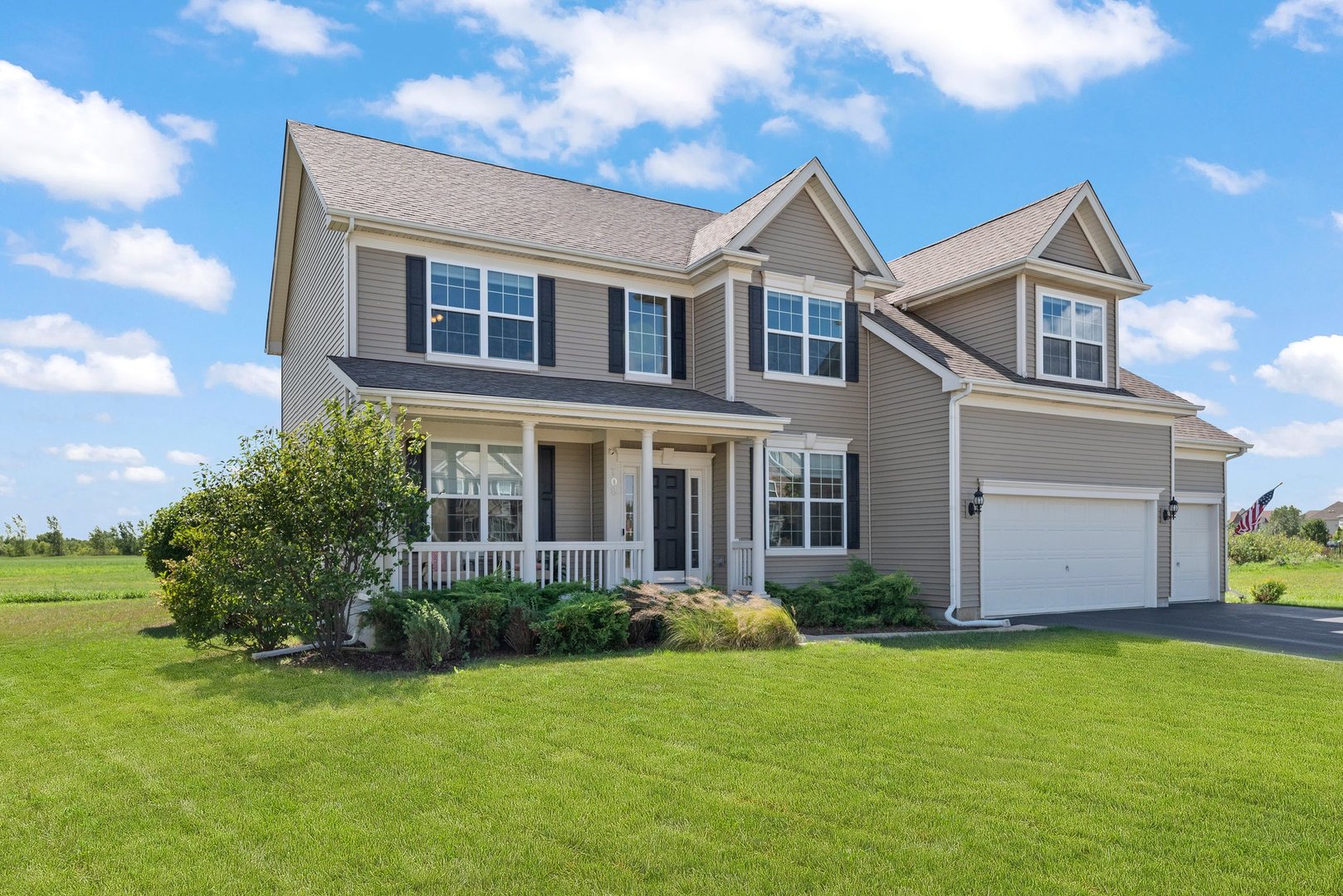 708 Ridgeview Lane Sugar Grove, IL 60554 - Photo 1 of 23