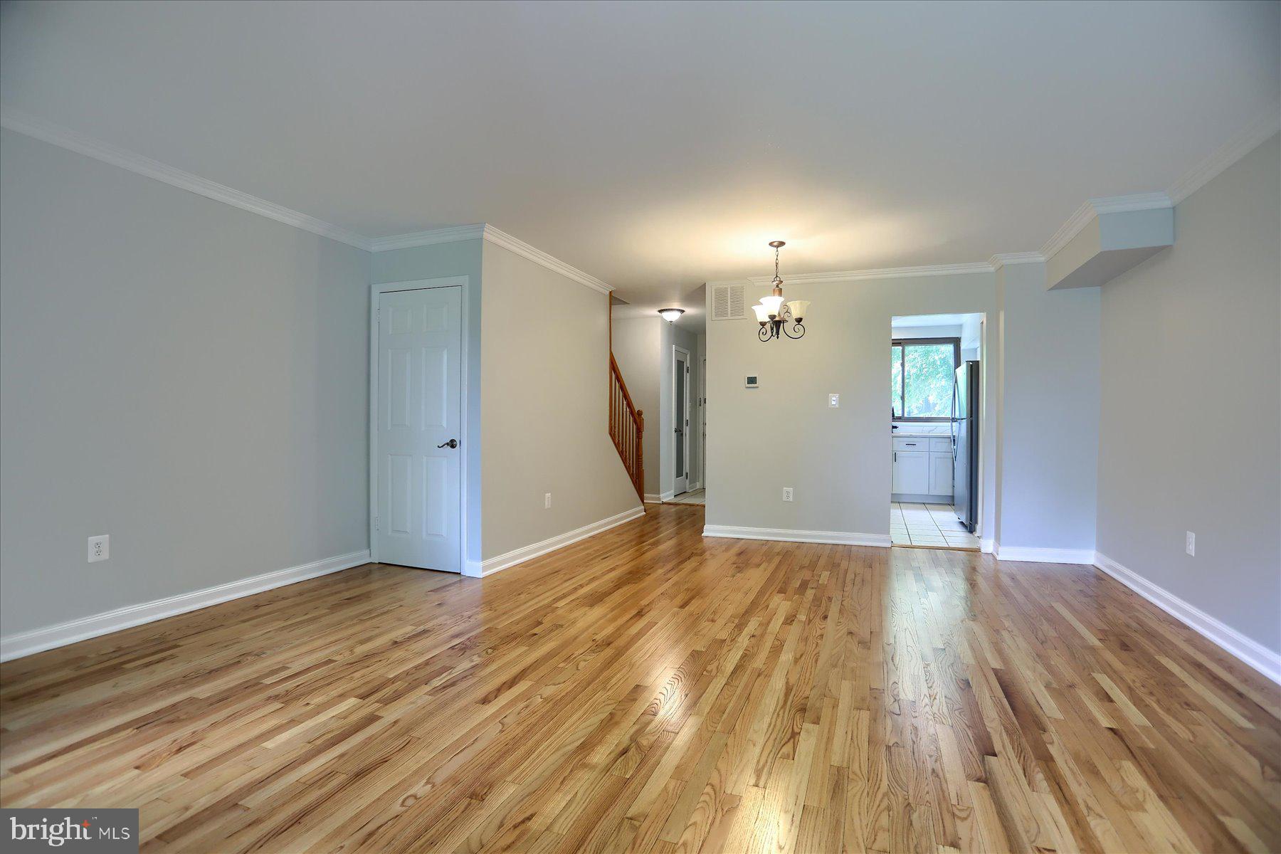 20 Stone Ridge Court, Unit 22 Baltimore, MD 21239 - Photo 4 of 37 Dining Room