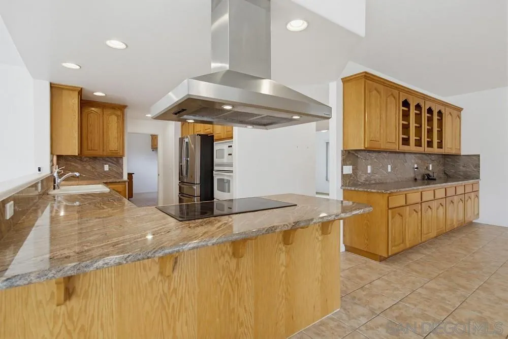 171 Dawn View Way El Cajon, CA 92021 - Photo 16 of 75