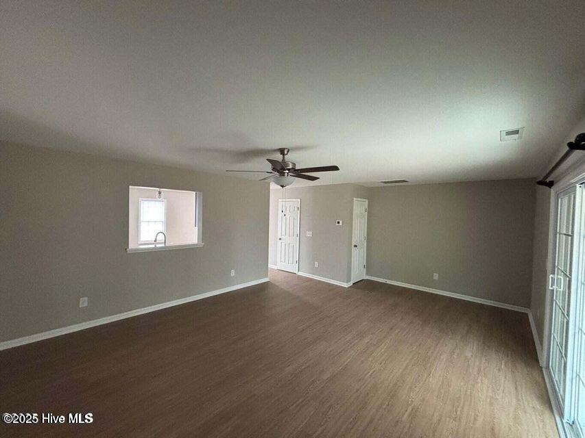 1226A Masters Lane, Unit B Greenville, NC 27834 - Photo 6 of 13 20250827175459447043000000-o