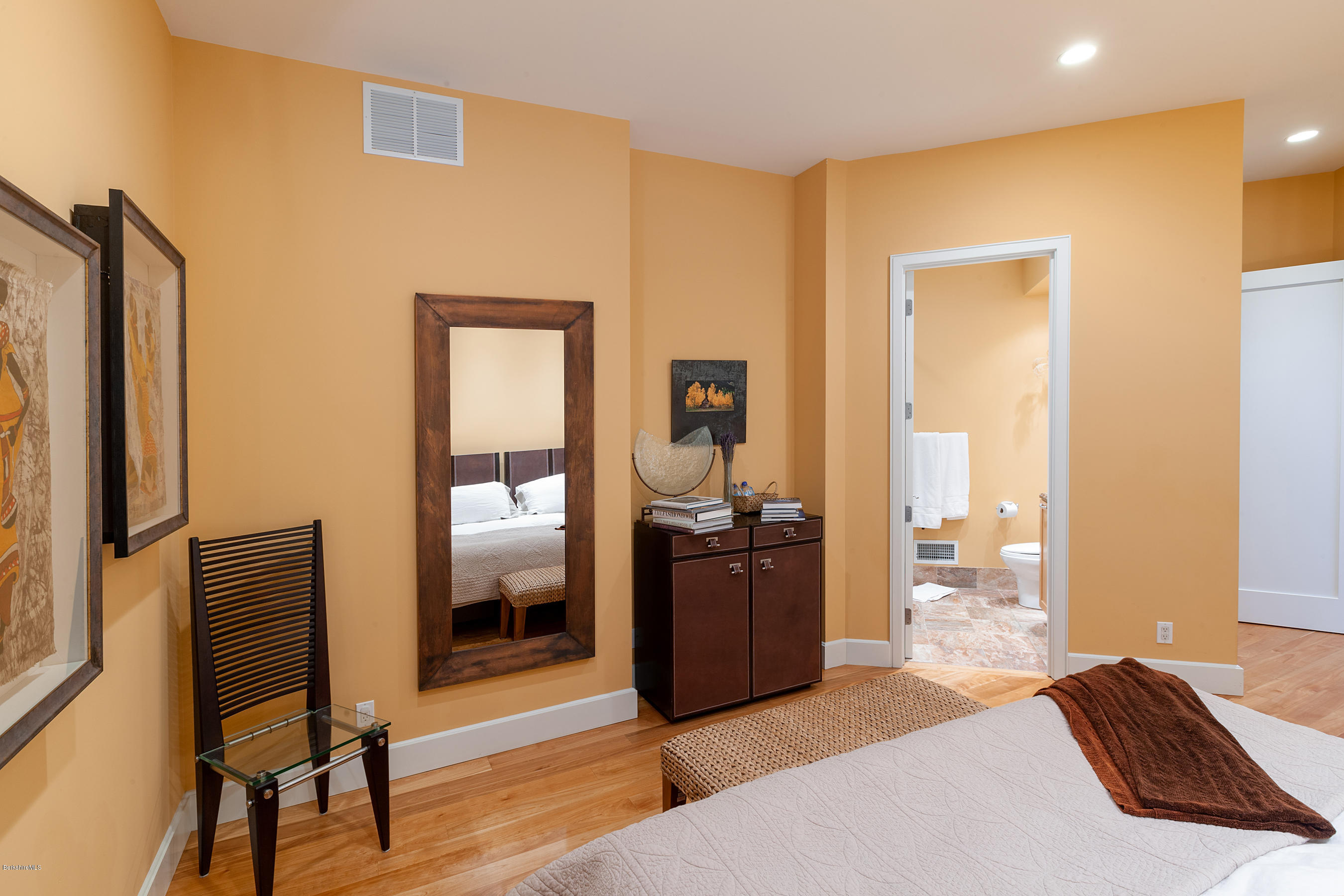 179 Mt Hunger Road Monterey, MA 01245 - Photo 46 of 66 GUEST BEDROOM EN SUITE