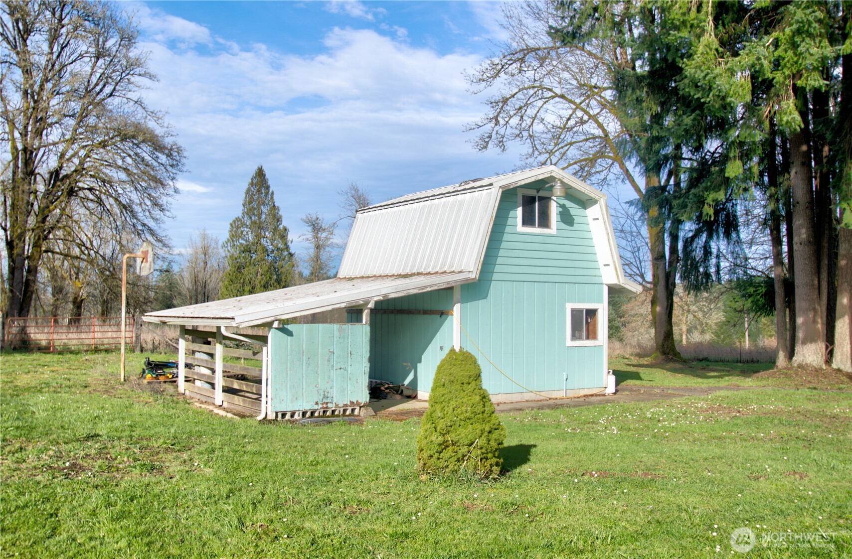 9444 Lundeen Road Southwest Rochester, WA 98579 - Photo 25 of 39