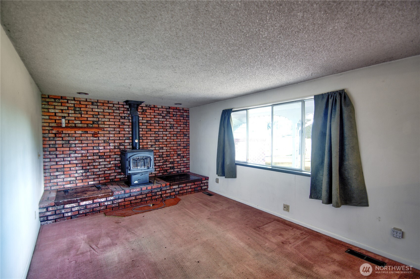 9444 Lundeen Road Southwest Rochester, WA 98579 - Photo 6 of 39