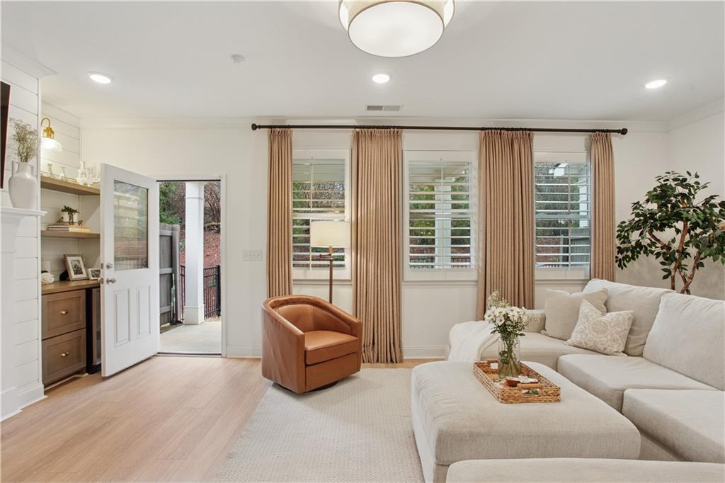 2913 Ferrington Way Smyrna, GA 30080 - Photo 13 of 35