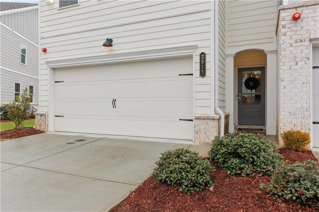 2913 Ferrington Way Smyrna, GA 30080 - Photo 2 of 35